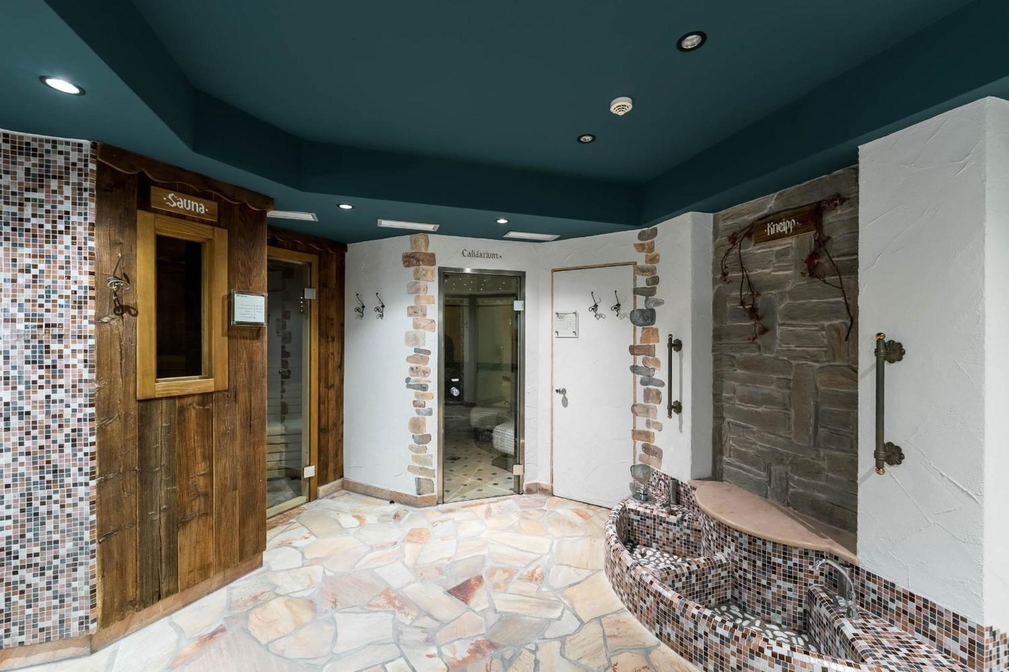 Hotel Gran Paradis Campitello di Fassa Exterior photo